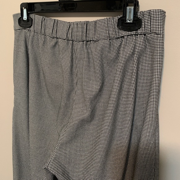 Babaton Atelier Houndstooth Check Conan Crop Pant, size 6 - Picture 6 of 11